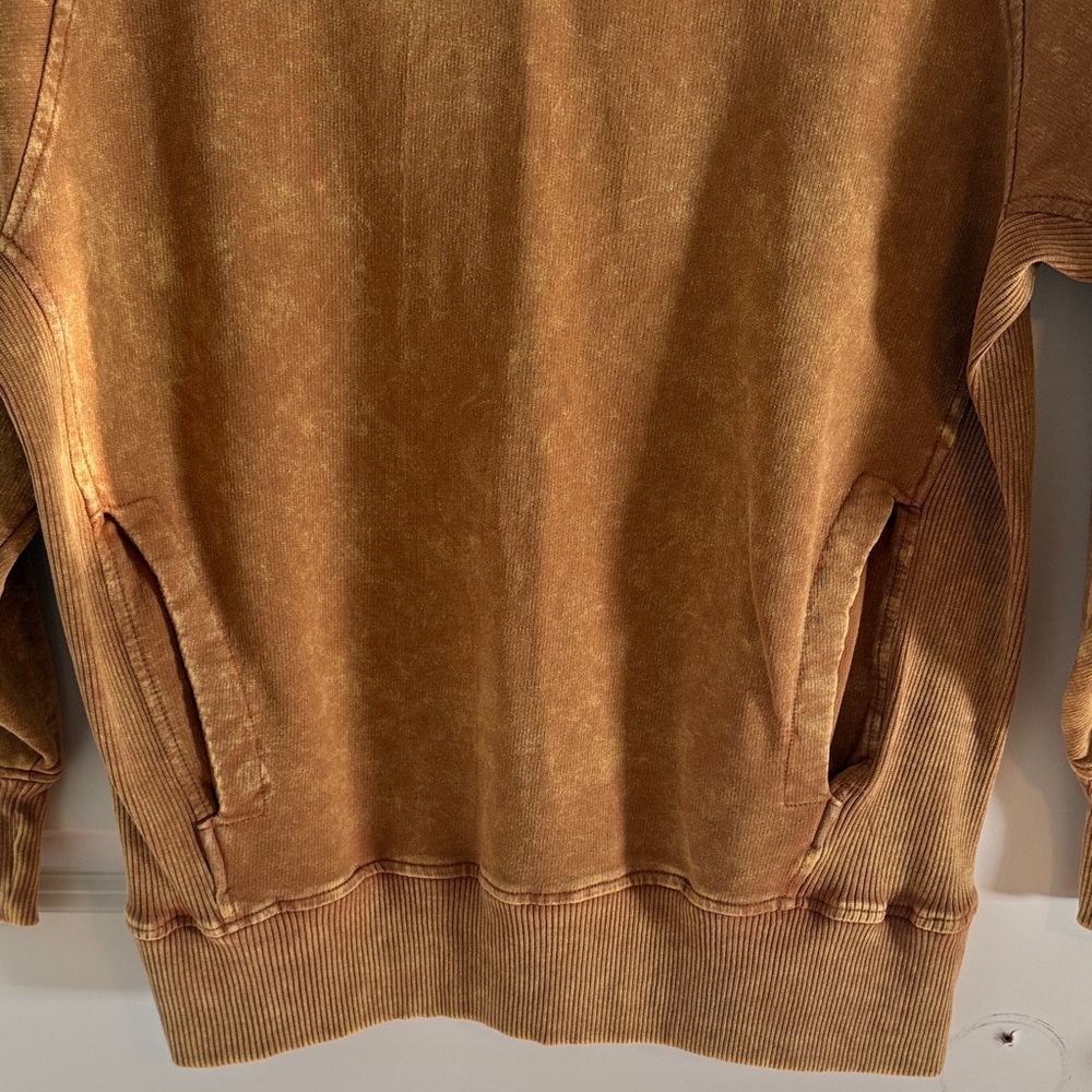 NWOT Acid Washed Pullover Sweatshirt Mustard Yellow - Picture 4 of 6